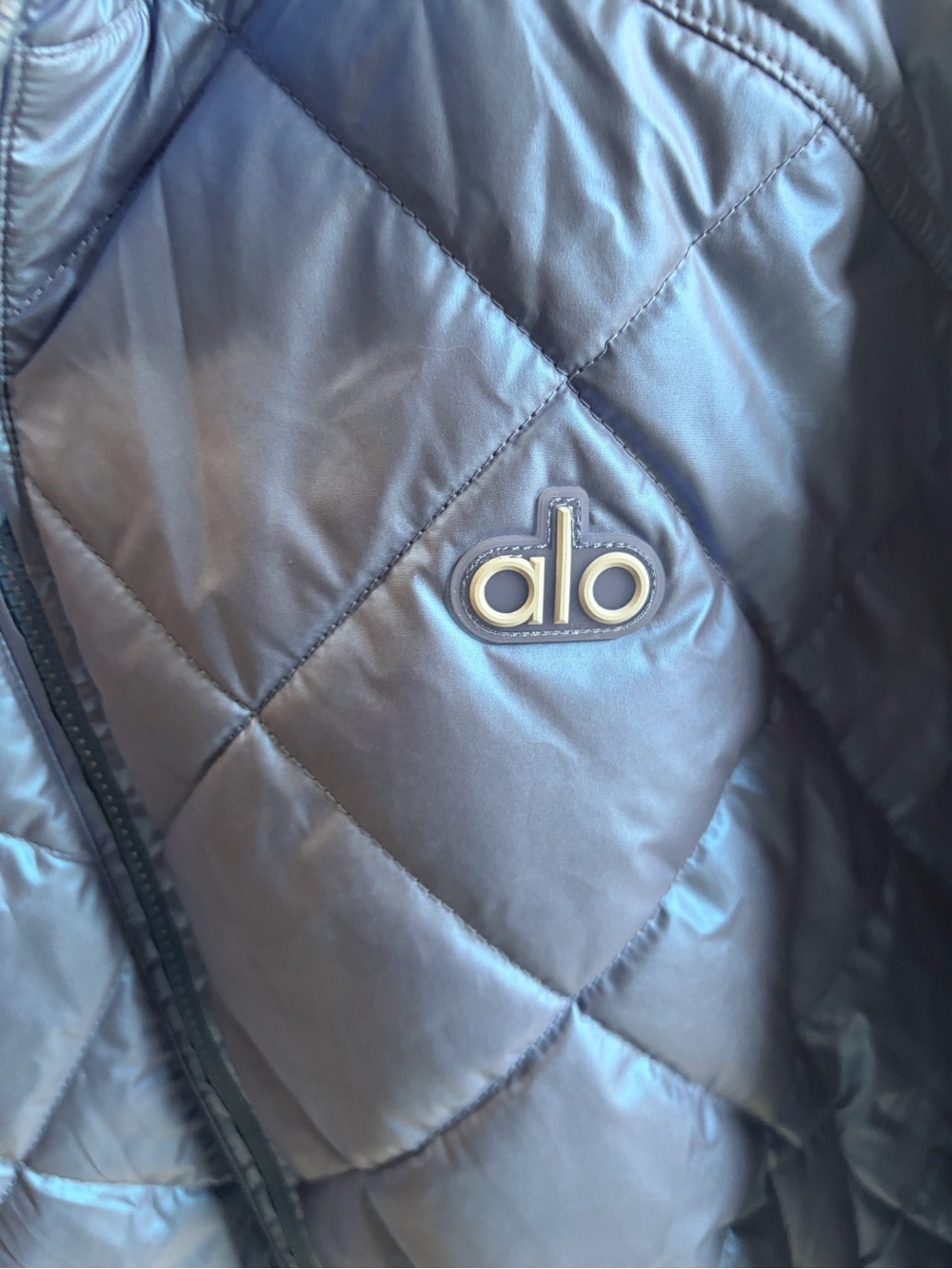 Alo Yoga Pearlized Pristine Stormy Puffer Jacket Blue Size L Cropped Hooded - Picture 4 of 8